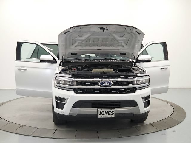 Used 2024 Ford Expedition Limited AWD/4WD image 10