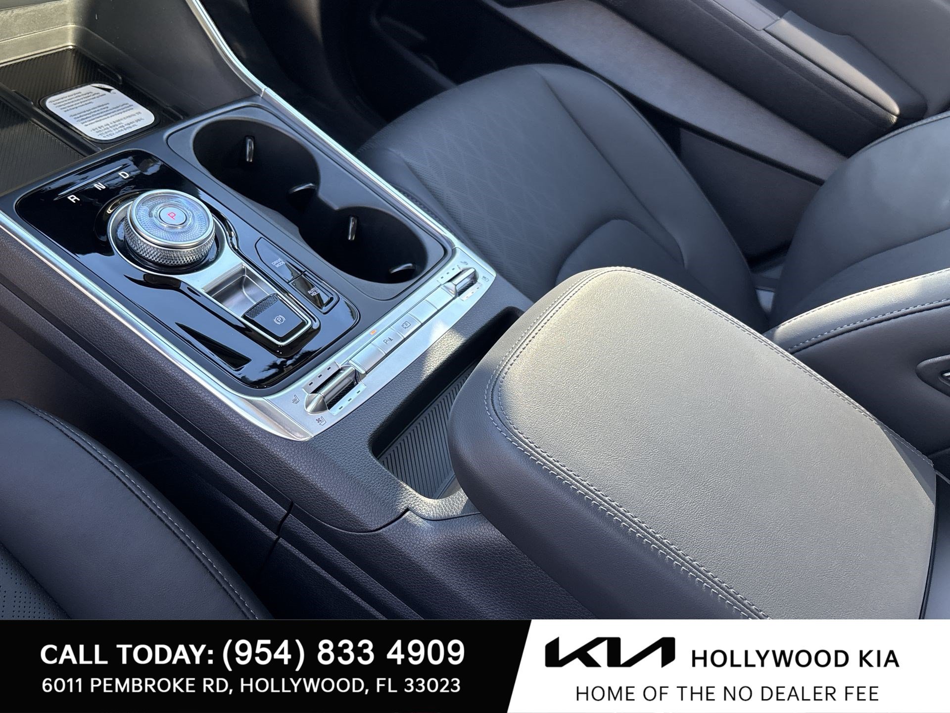 Used 2026 Kia Carnival SX FWD image 23