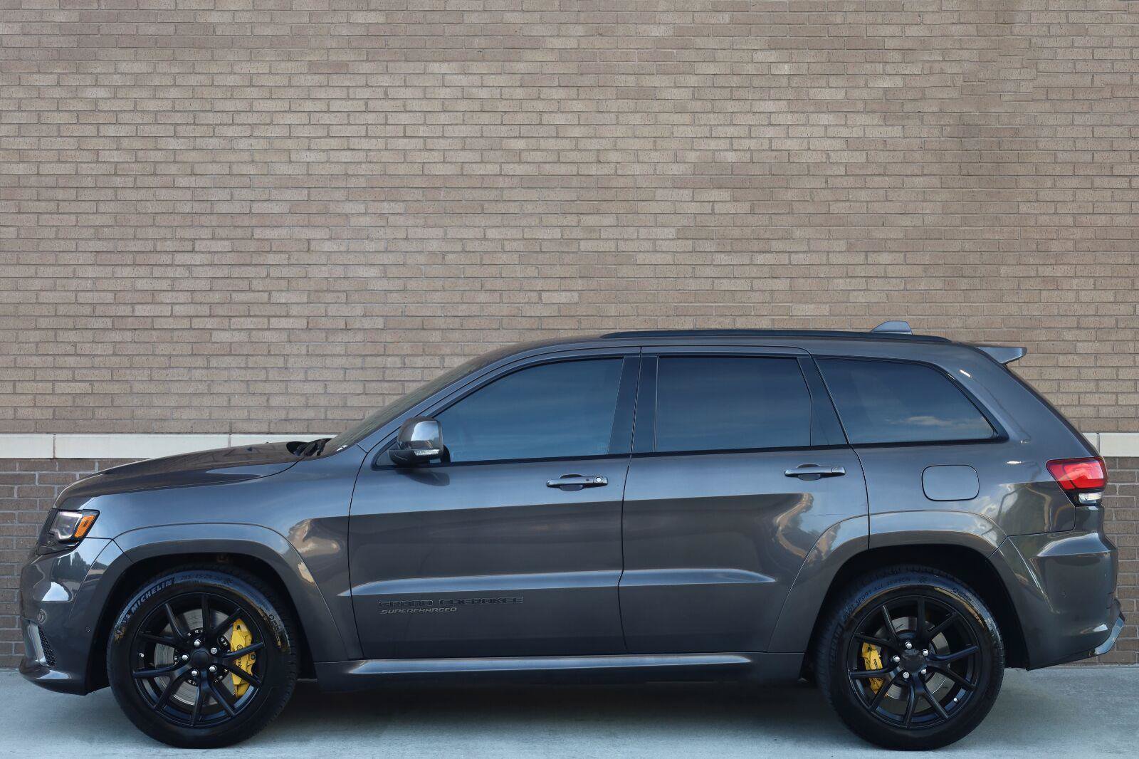Used 2021 Jeep Grand Cherokee Trackhawk AWD/4WD image 2