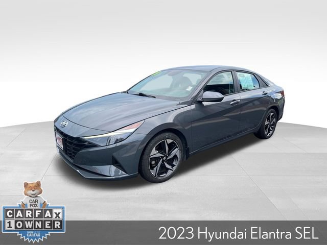 Used 2023 Hyundai Elantra SEL w/ Convenience Package FWD image 4