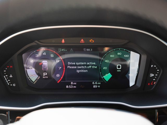 New 2025 Audi Q3 2.0T Premium image 11