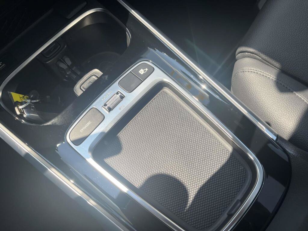 Certified 2024 Mercedes-Benz GLB 250 4MATIC image 29