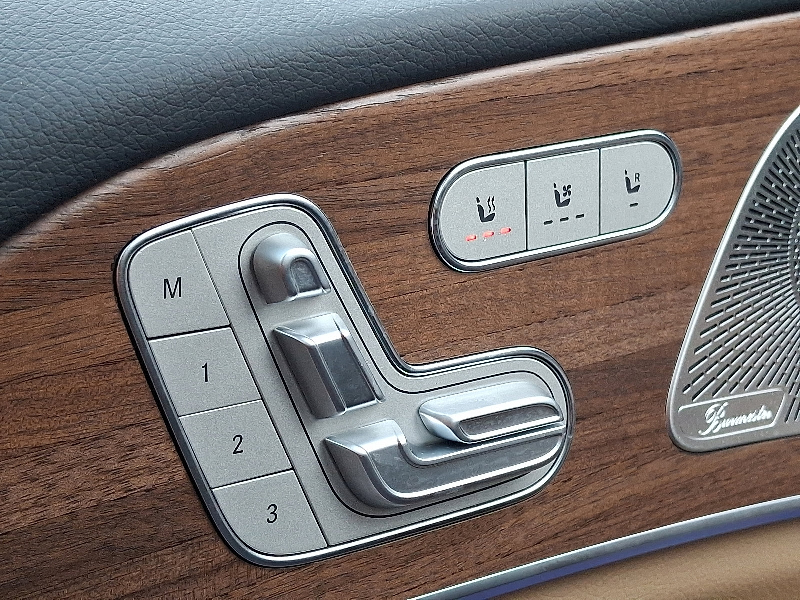 New 2026 Mercedes-Benz GLS 450 4MATIC image 17