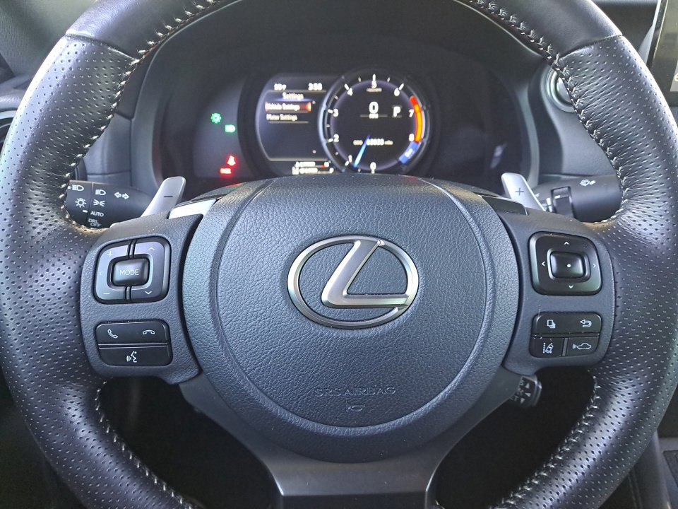 Used 2023 Lexus IS 350 F Sport w/ Navigation Package image 30