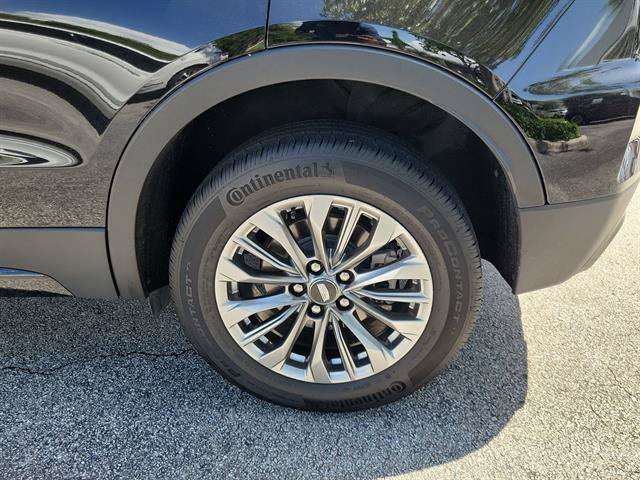 Certified 2024 Cadillac XT4 Premium Luxury AWD/4WD image 23