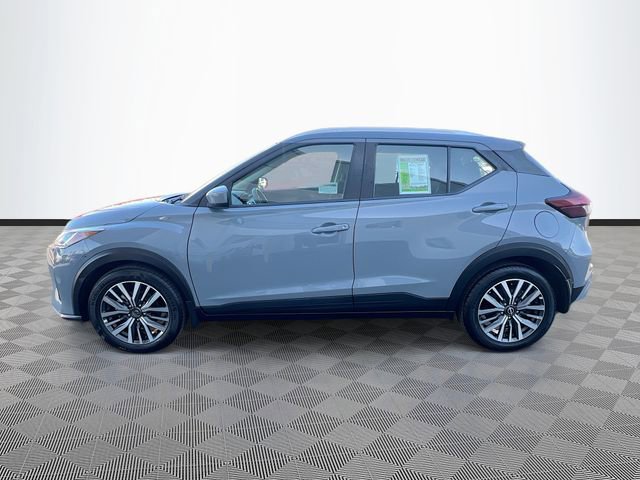 Used 2022 Nissan Kicks SV w/ Interior Electronics Package FWD image 4