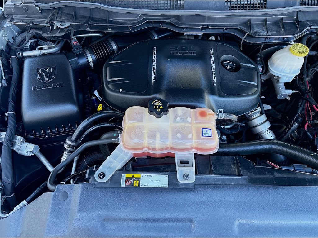 Used 2018 RAM 1500 Laramie w/ Convenience Group AWD/4WD image 31