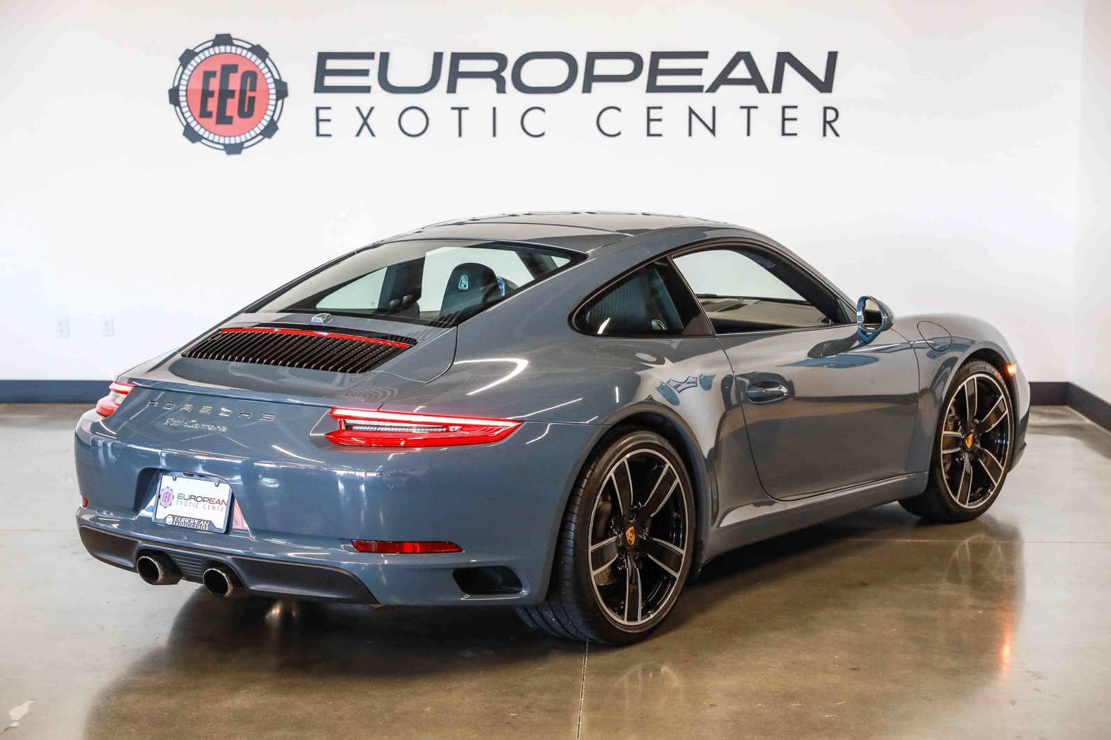Used 2017 Porsche 911 Carrera image 11