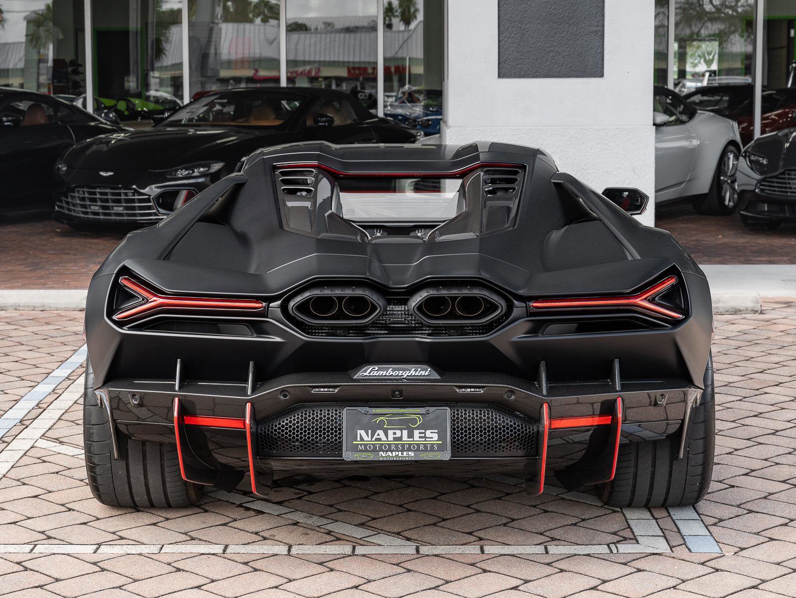 Used 2024 Lamborghini Revuelto image 35