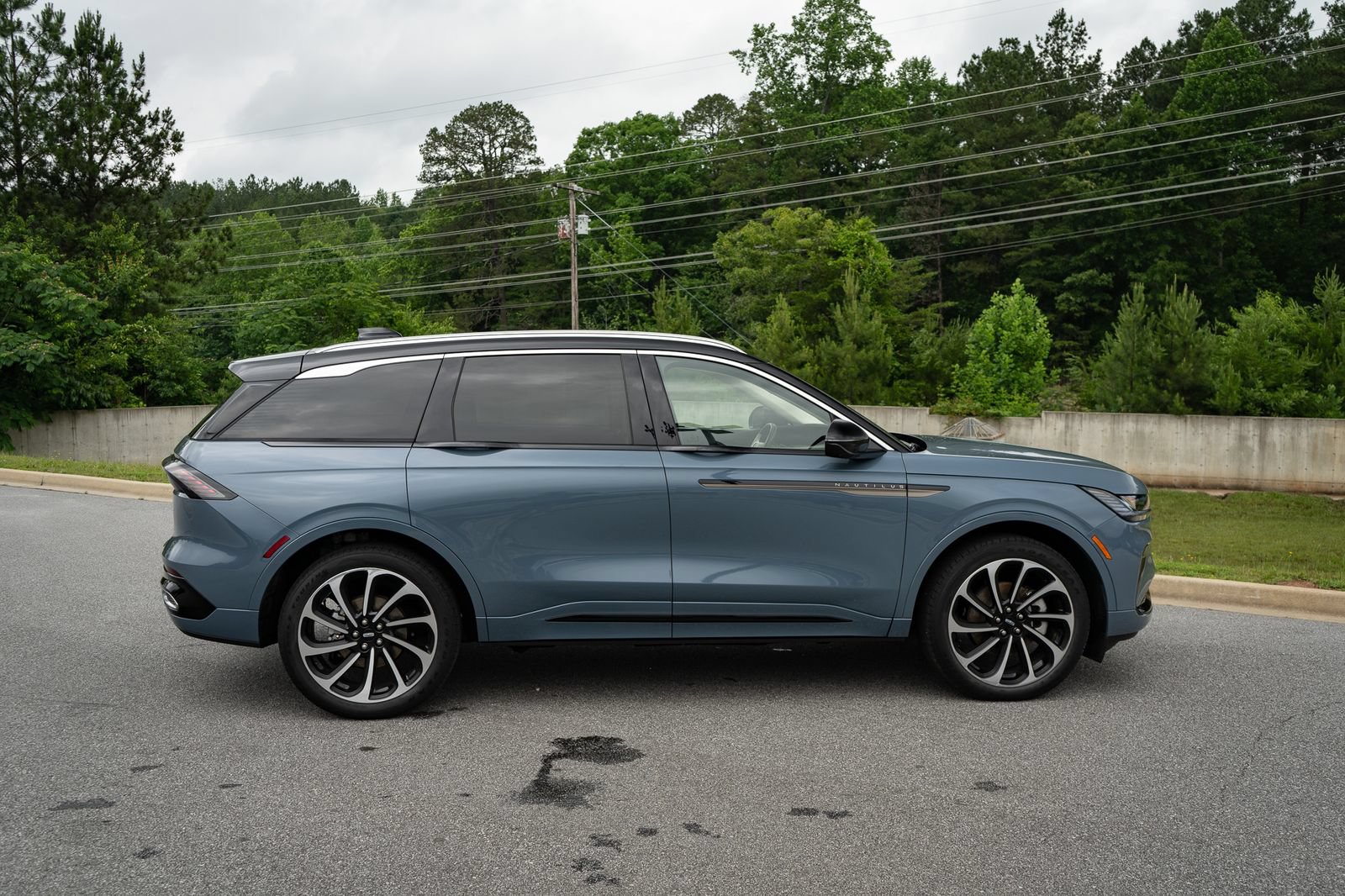 Used 2025 Lincoln Nautilus Black Label AWD/4WD image 19