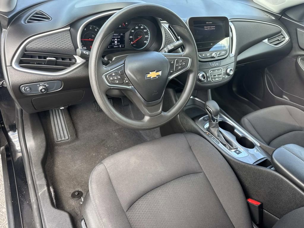 Used 2024 Chevrolet Malibu LT image 16