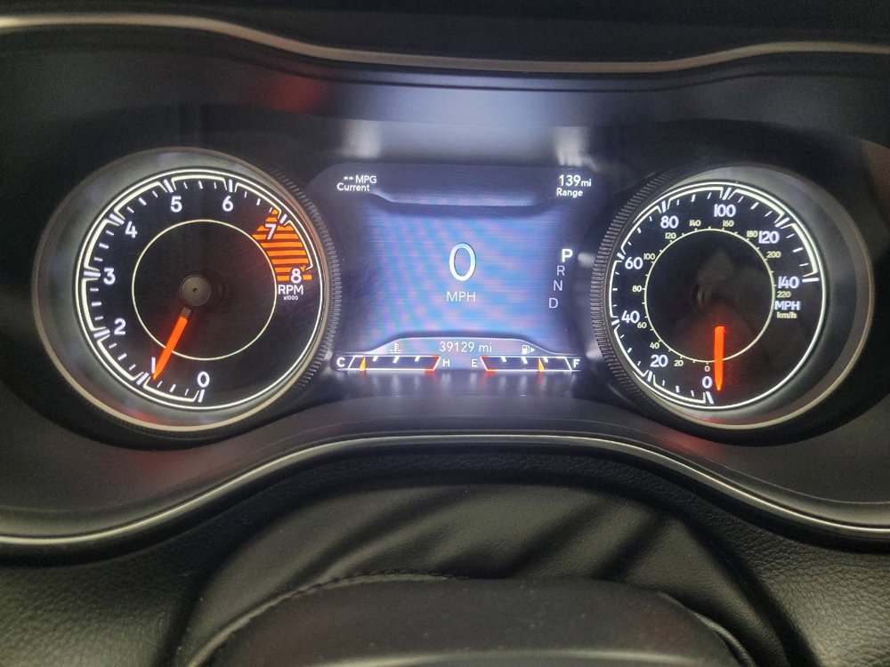 Used 2019 Jeep Cherokee Limited AWD/4WD image 23