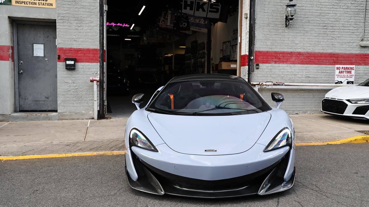 Used 2019 McLaren 600LT RWD image 3
