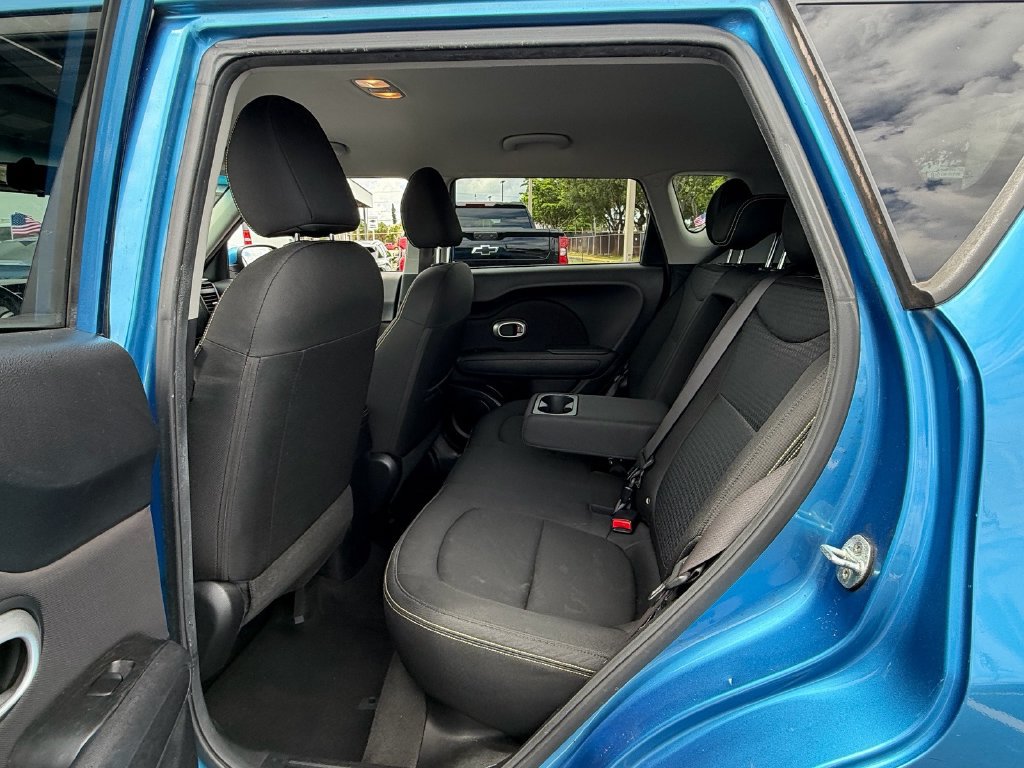 Used 2016 Kia Soul + w/ Designer's Package FWD image 11