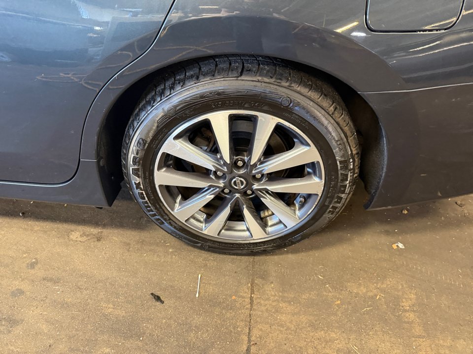 Used 2017 Nissan Altima 2.5 SV FWD image 26
