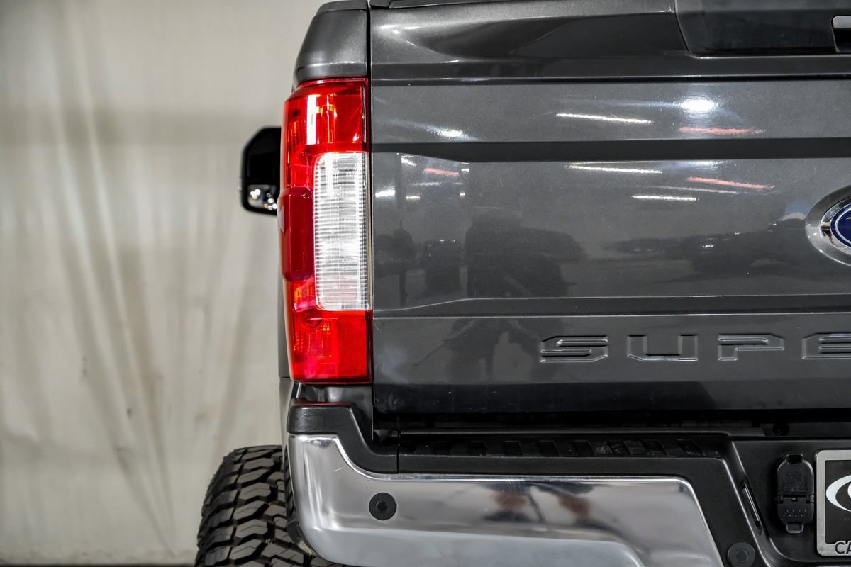 Used 2019 Ford F250 Lariat w/ Lariat Ultimate Package AWD/4WD image 42