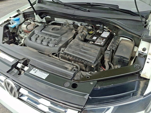 Certified 2020 Volkswagen Tiguan SEL w/ 3rd Row Seat Package image 34