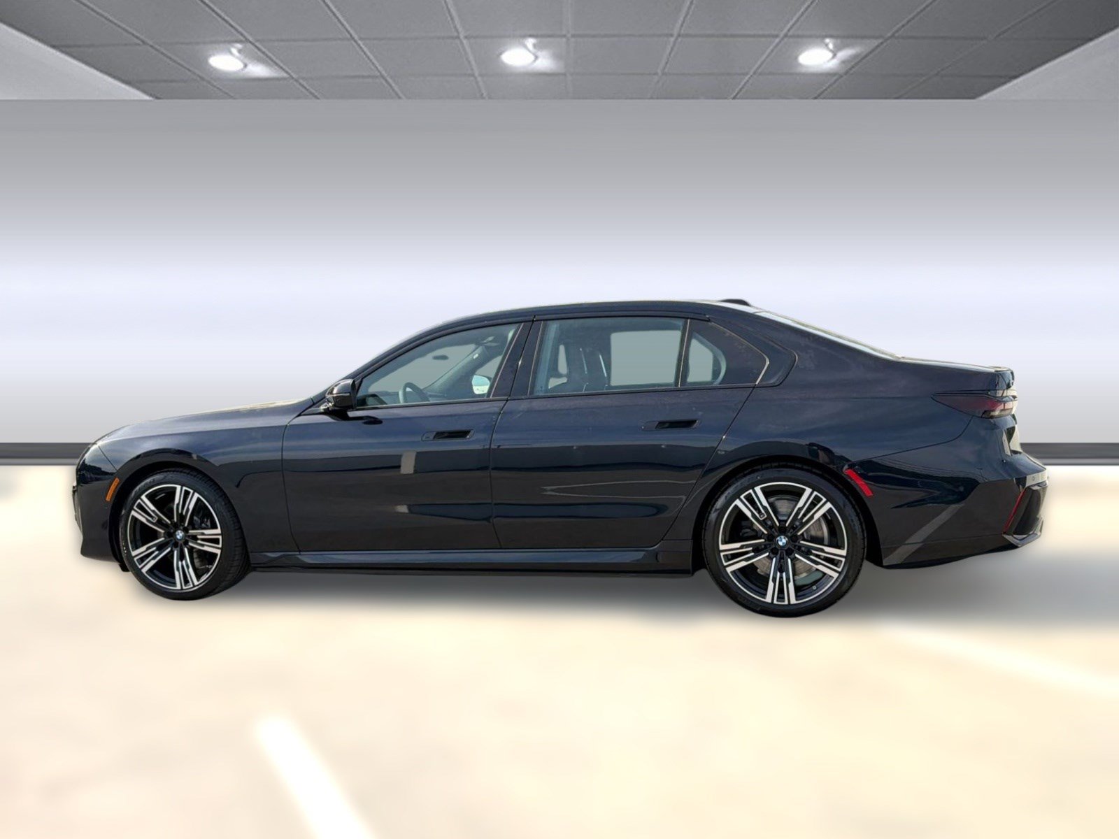 New 2026 BMW i7 xDrive60 w/ Premium Package AWD/4WD image 2