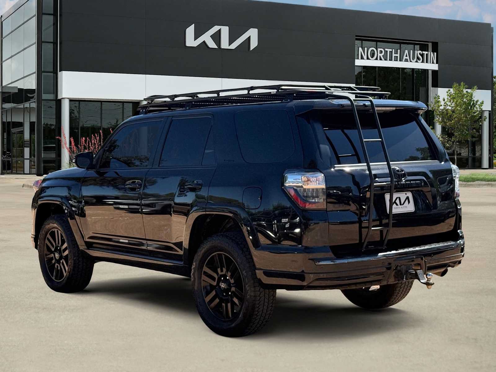 Used 2019 Toyota 4Runner Limited AWD/4WD image 9