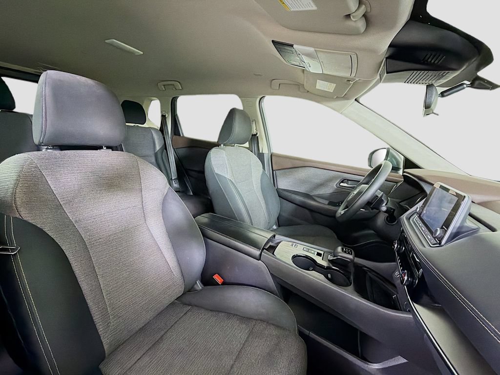 Used 2022 Nissan Rogue SV FWD image 31