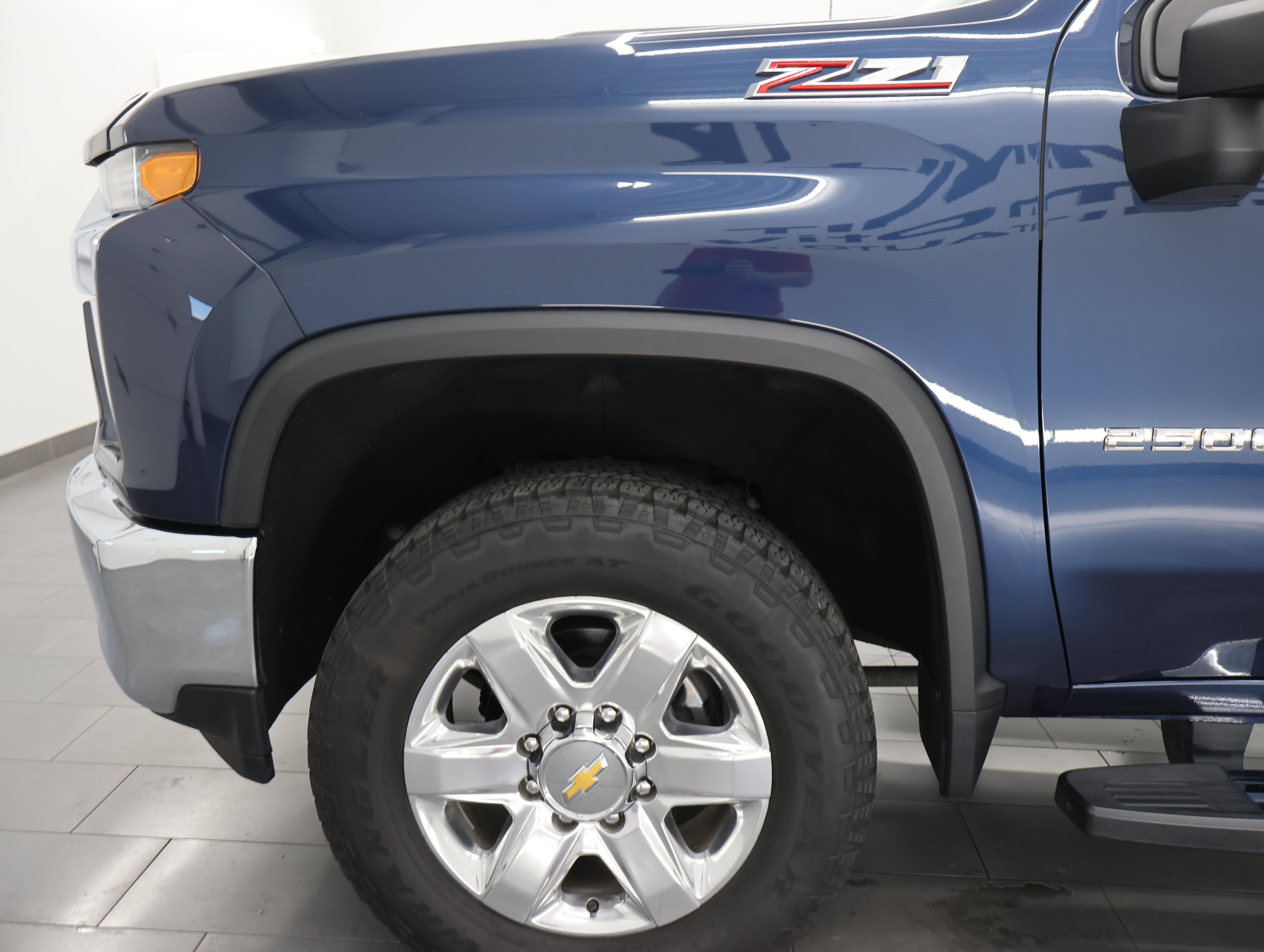 Used 2023 Chevrolet Silverado 2500 LTZ w/ Gooseneck/5TH Wheel Package AWD/4WD image 37