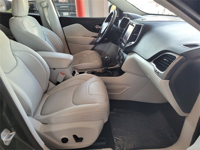 Used 2021 Jeep Cherokee Limited w/ Elite Package image 16