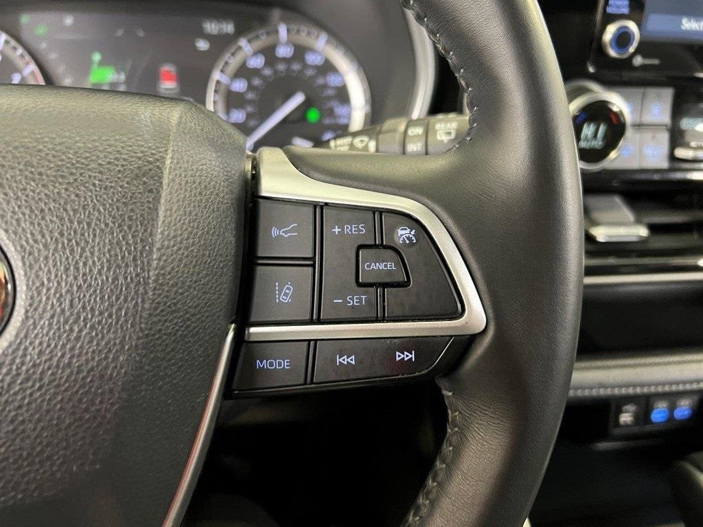 Used 2022 Toyota Highlander XLE image 36