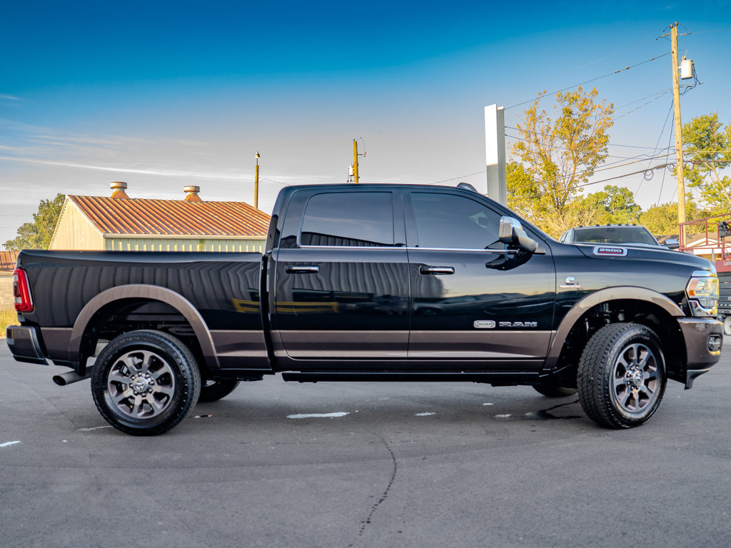 Used 2022 RAM 2500 Limited AWD/4WD image 2