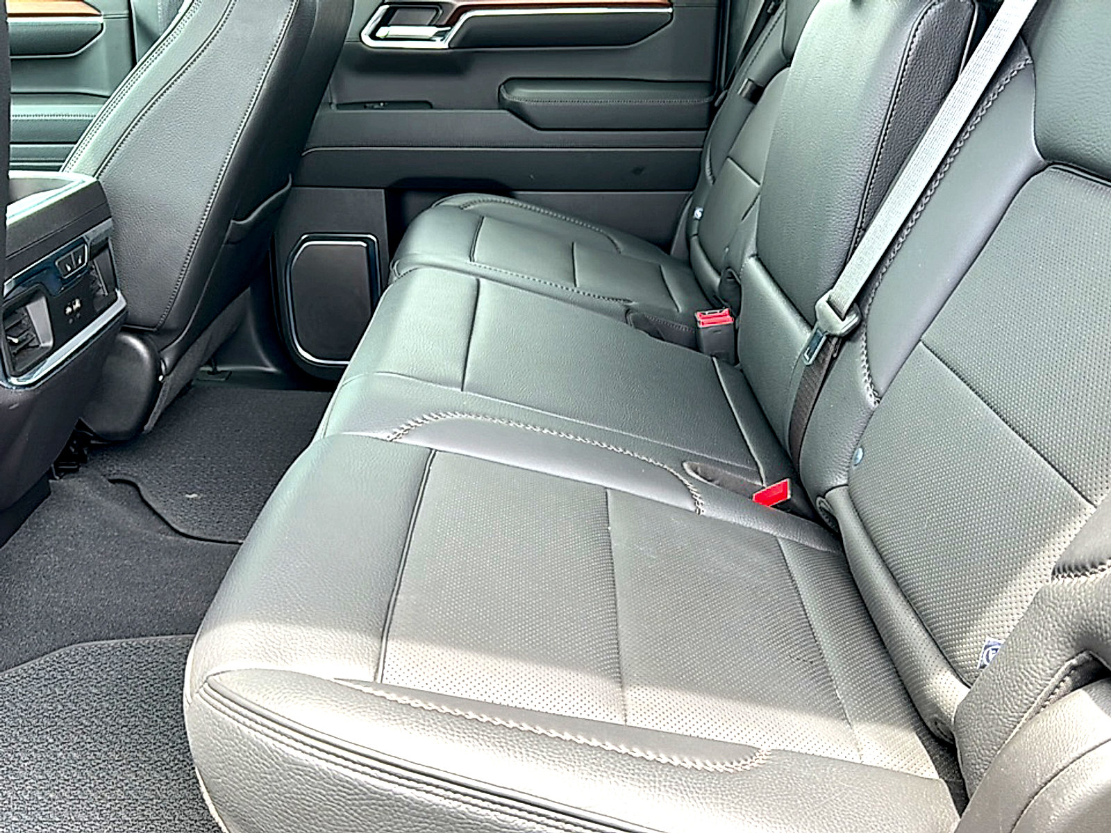 Used 2024 GMC Sierra 1500 Denali w/ Denali Reserve Package RWD image 19