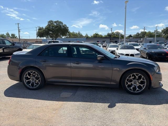 Used 2018 Chrysler 300 S w/ Safetytec Plus Group RWD image 6
