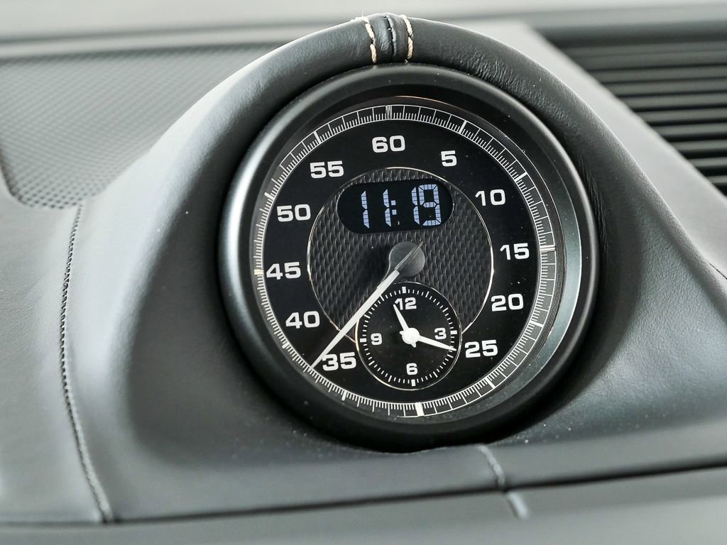 Certified 2025 Porsche Macan GTS image 17