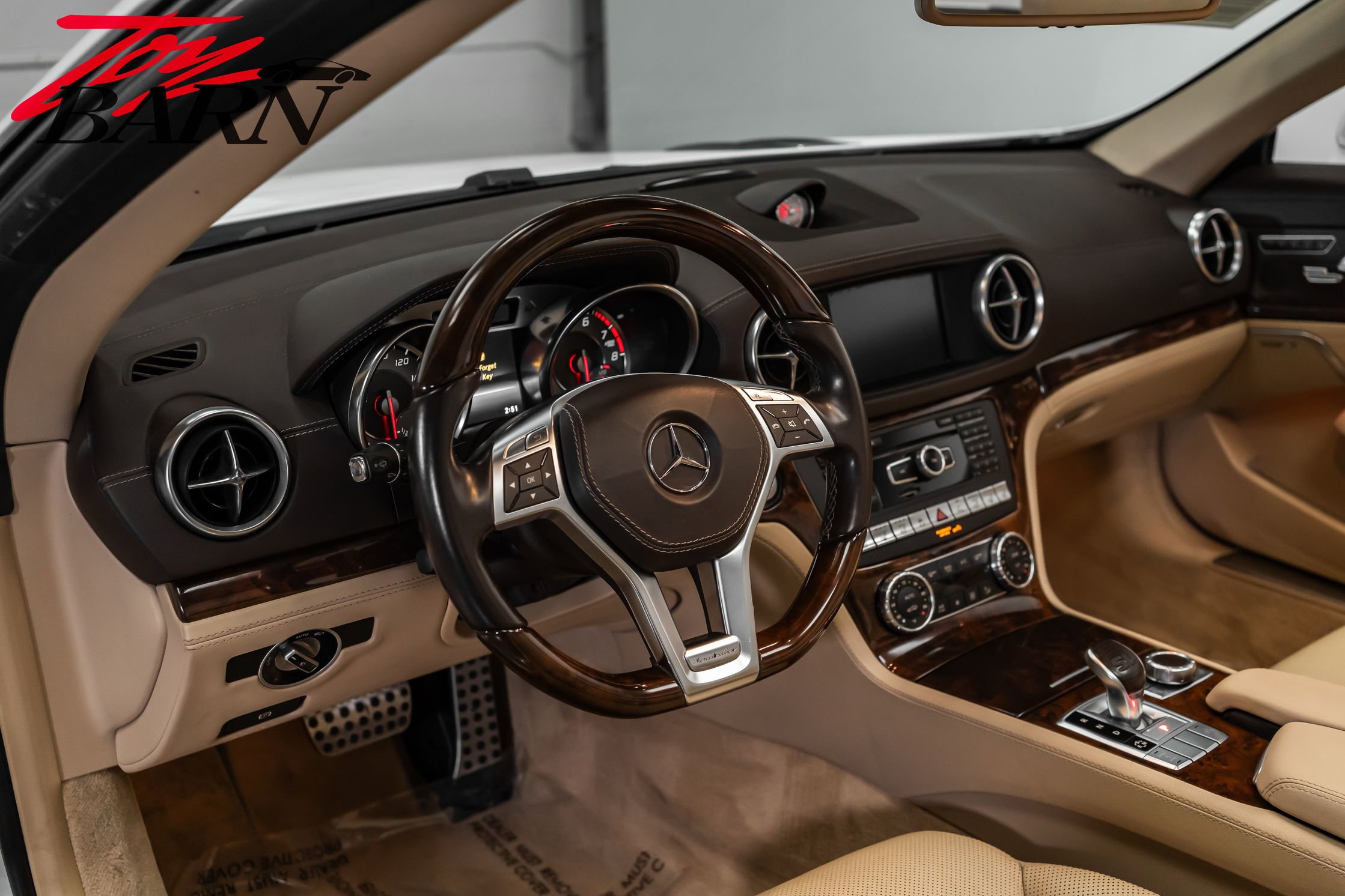 Used 2015 Mercedes-Benz SL 550 image 34