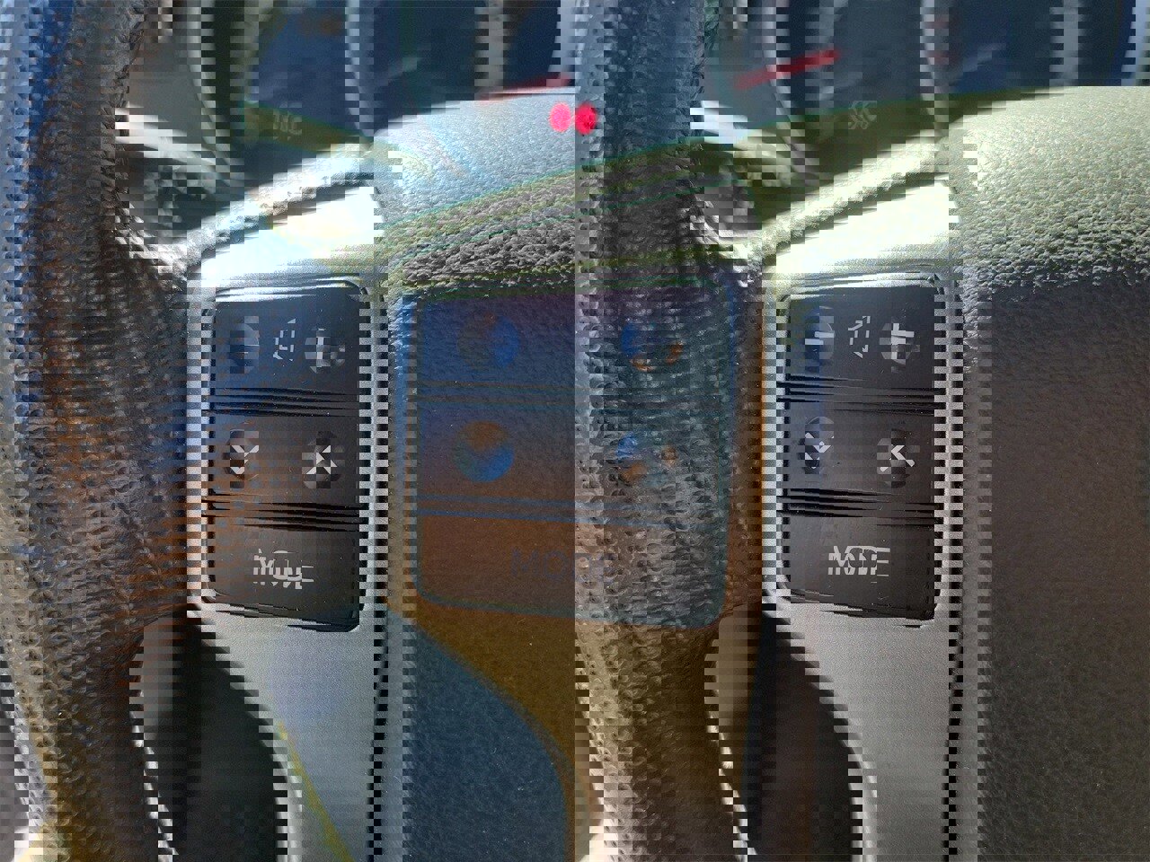 Used 2013 Toyota Tacoma PreRunner w/ SR5 Pkg image 19