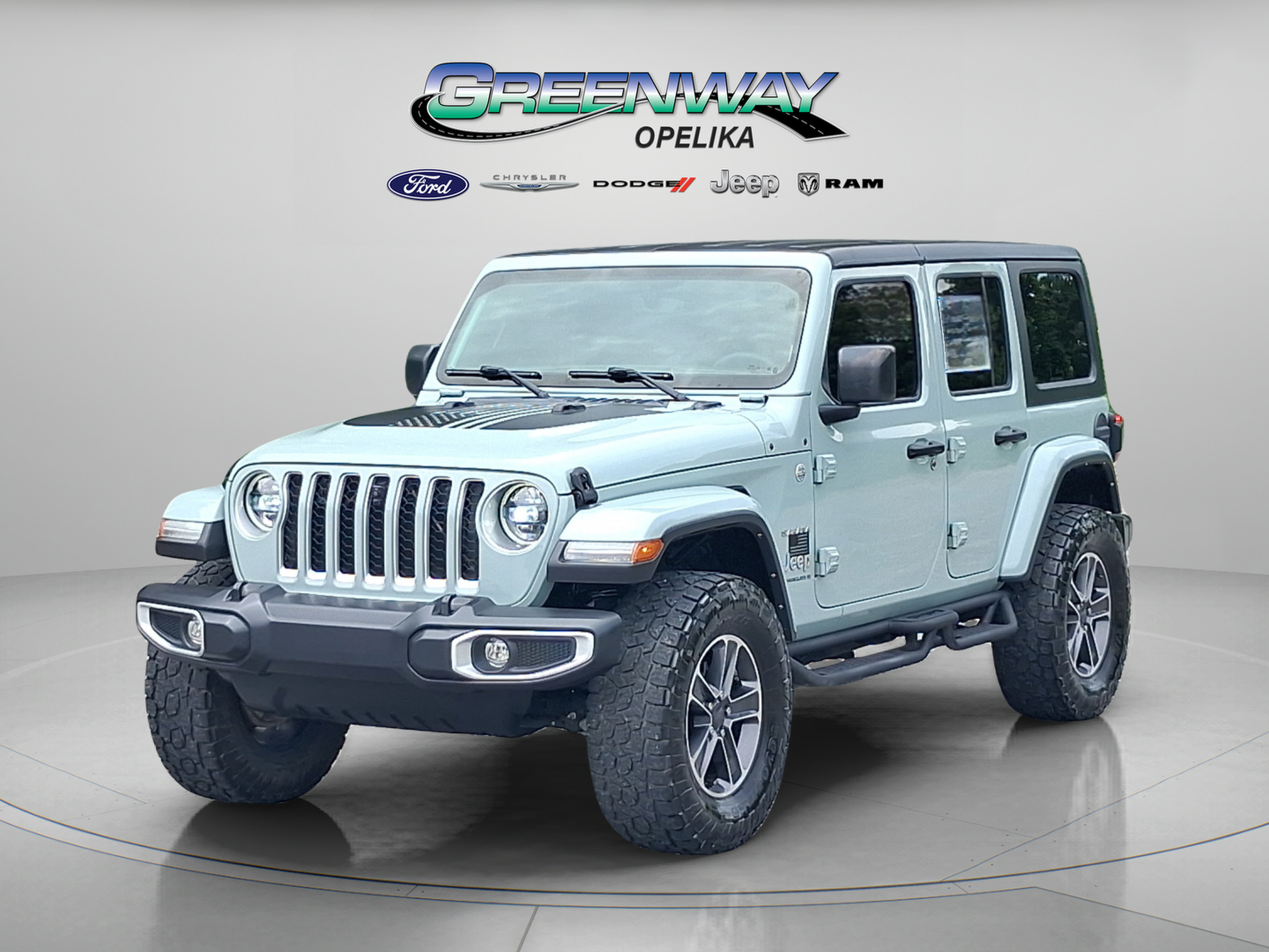Used 2023 Jeep Wrangler Unlimited Sahara w/ LED Lighting Group AWD/4WD image 3