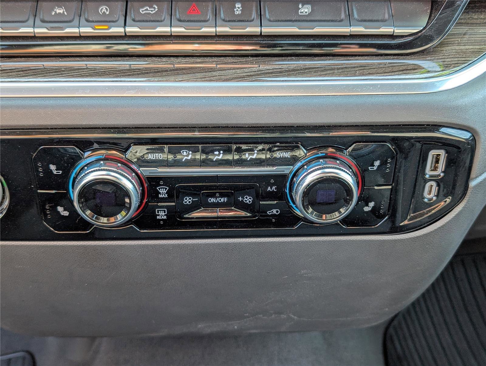 Used 2022 GMC Sierra 1500 Elevation image 24