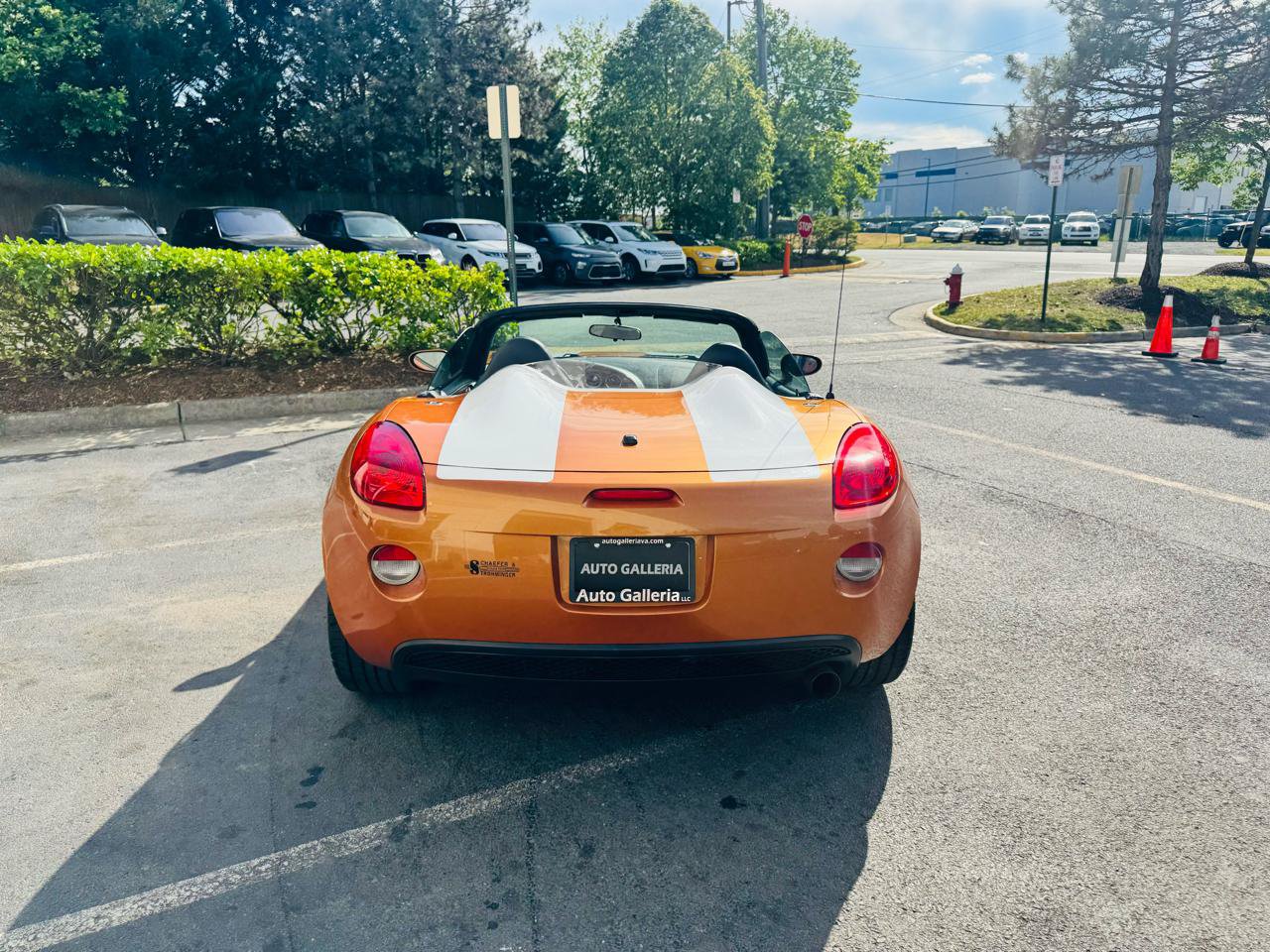 Used 2006 Pontiac Solstice Convertible w/ Premium Package RWD image 6