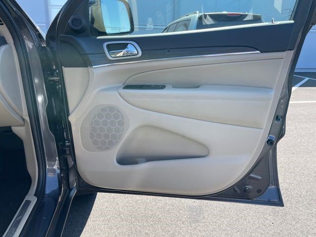 Certified 2021 Jeep Grand Cherokee Limited AWD/4WD image 10