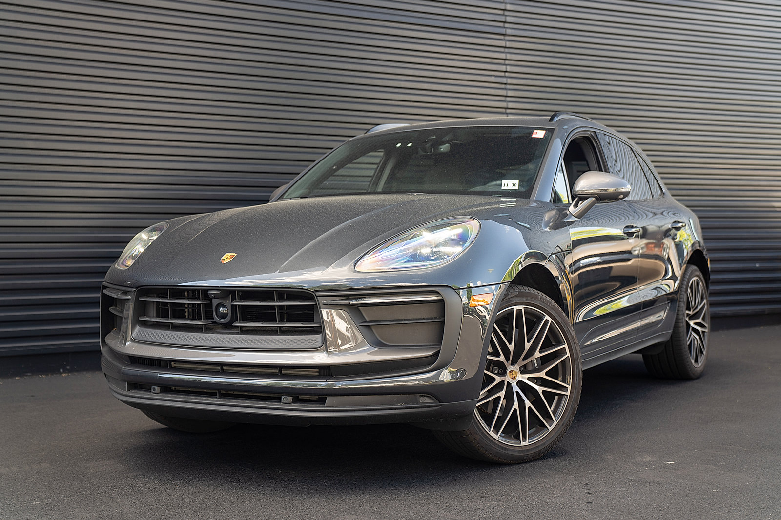 Certified 2026 Porsche Macan Turbo AWD/4WD image 1