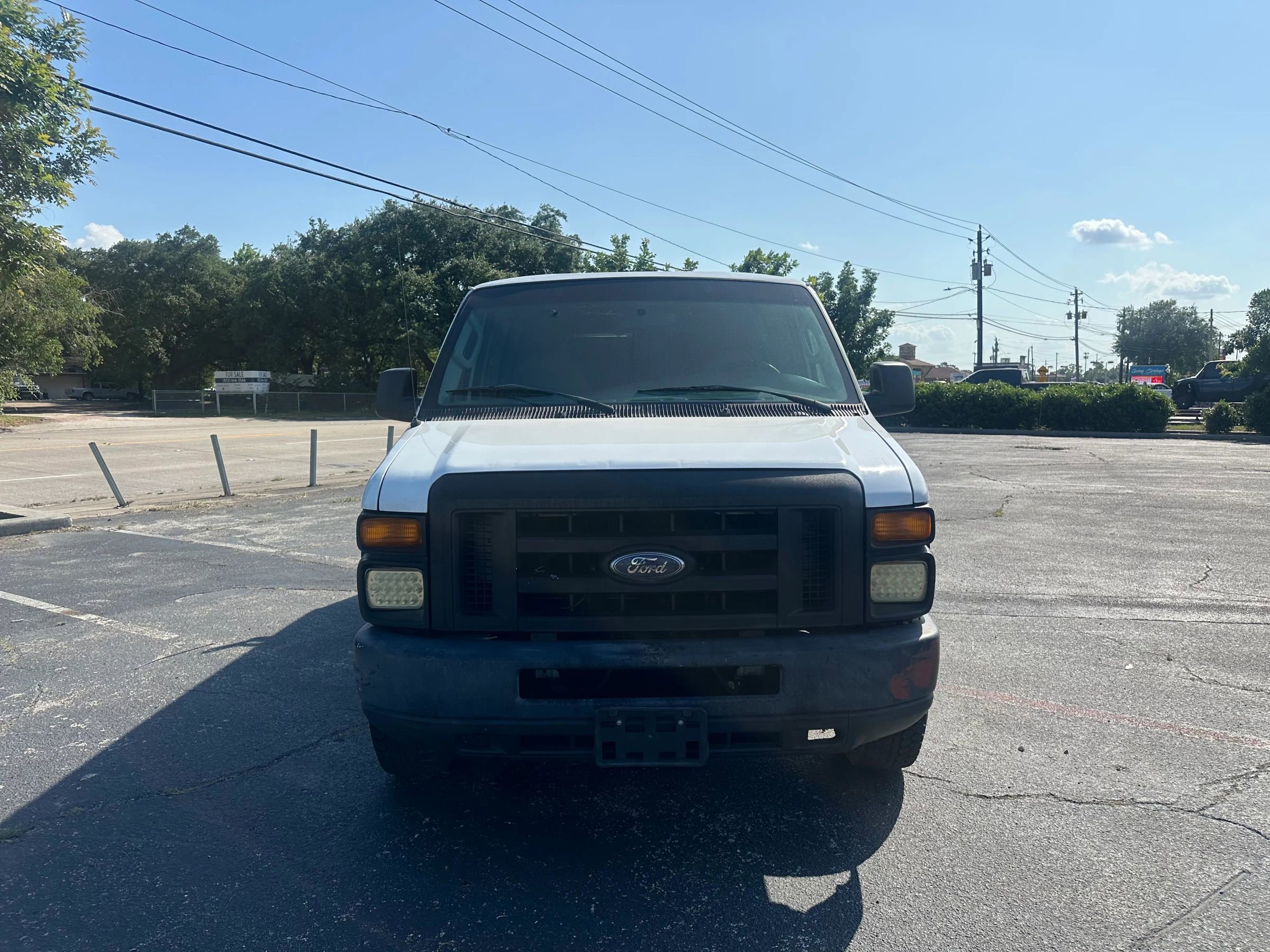 Used 2008 Ford E-150 and Econoline 150 image 2