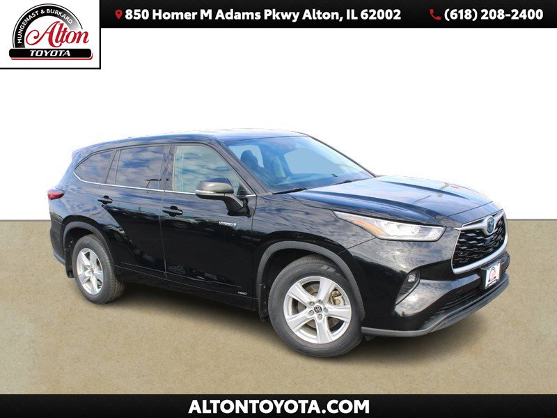 Used 2020 Toyota Highlander LE image 1