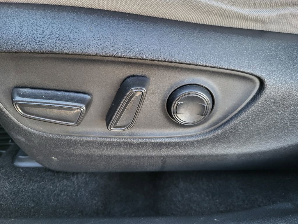 Used 2024 Toyota RAV4 XLE image 13