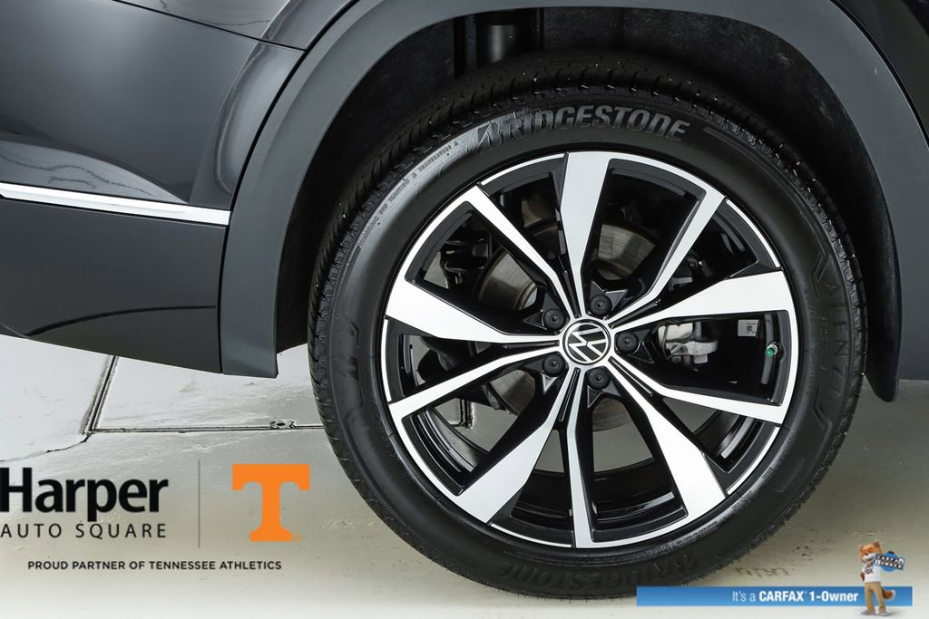 Used 2025 Volkswagen Atlas SEL Premium R-Line AWD/4WD image 13