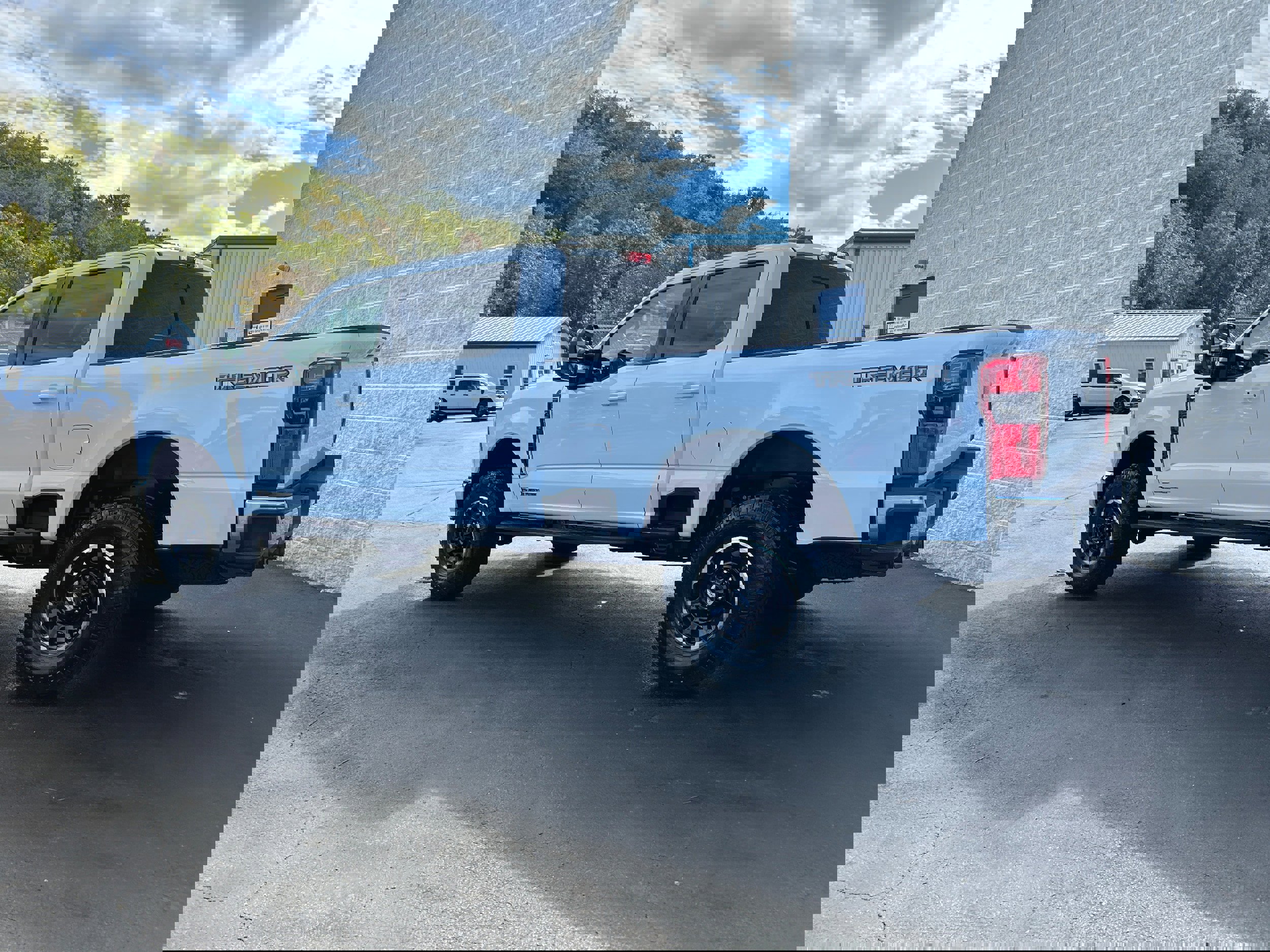 New 2026 Ford F350 Lariat w/ Tremor Off-Road Package image 8