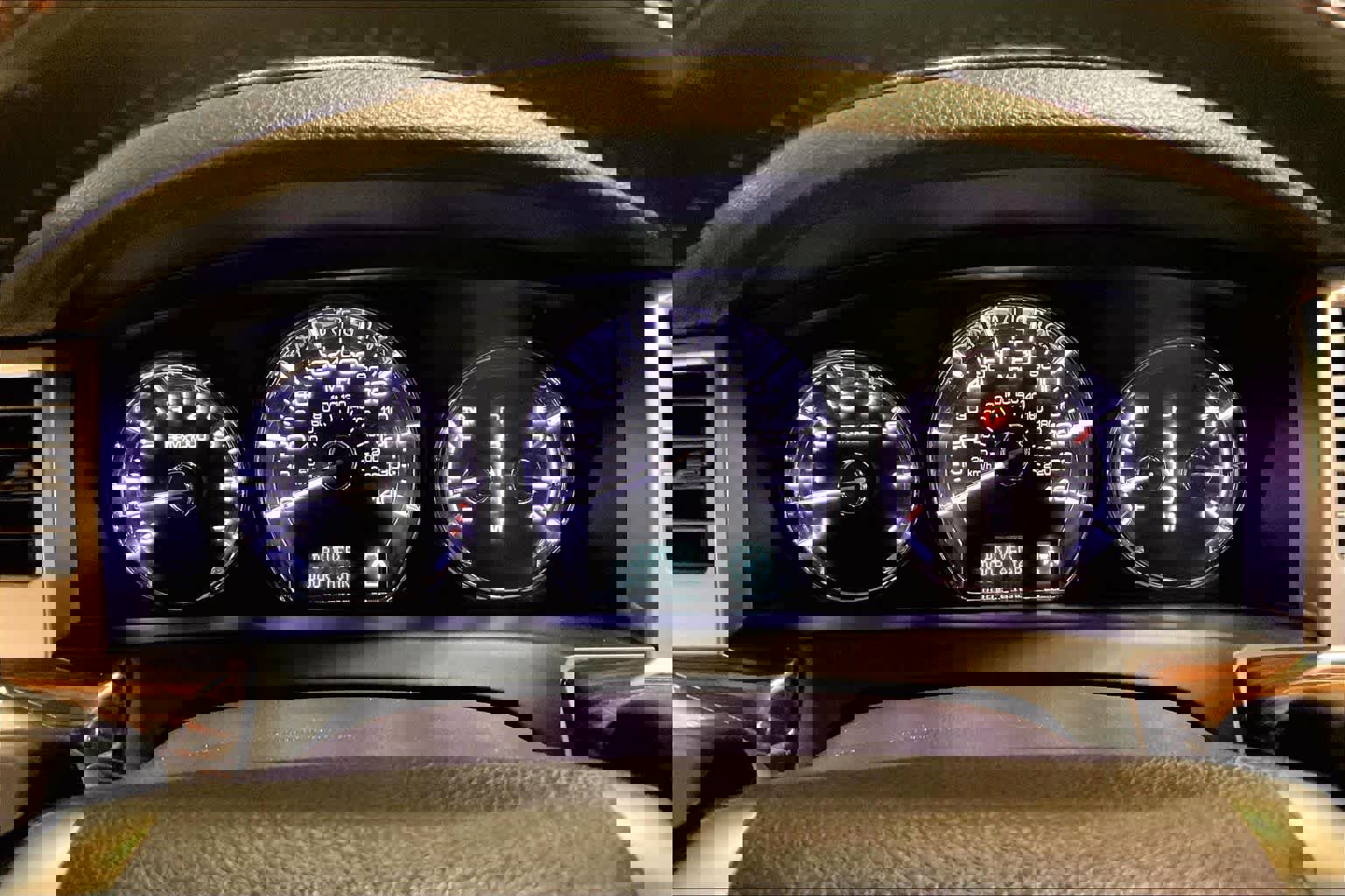 Used 2012 Lincoln MKS image 24