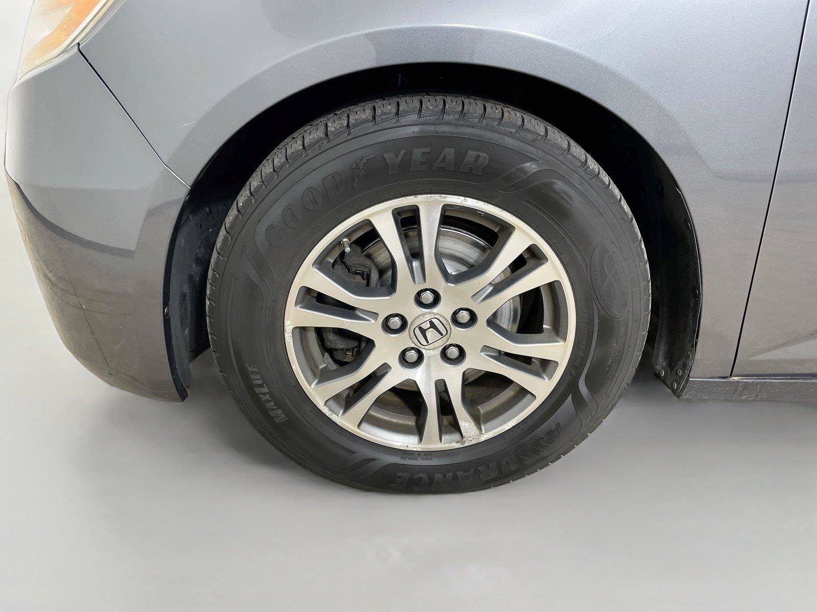 Used 2013 Honda Odyssey EX image 27