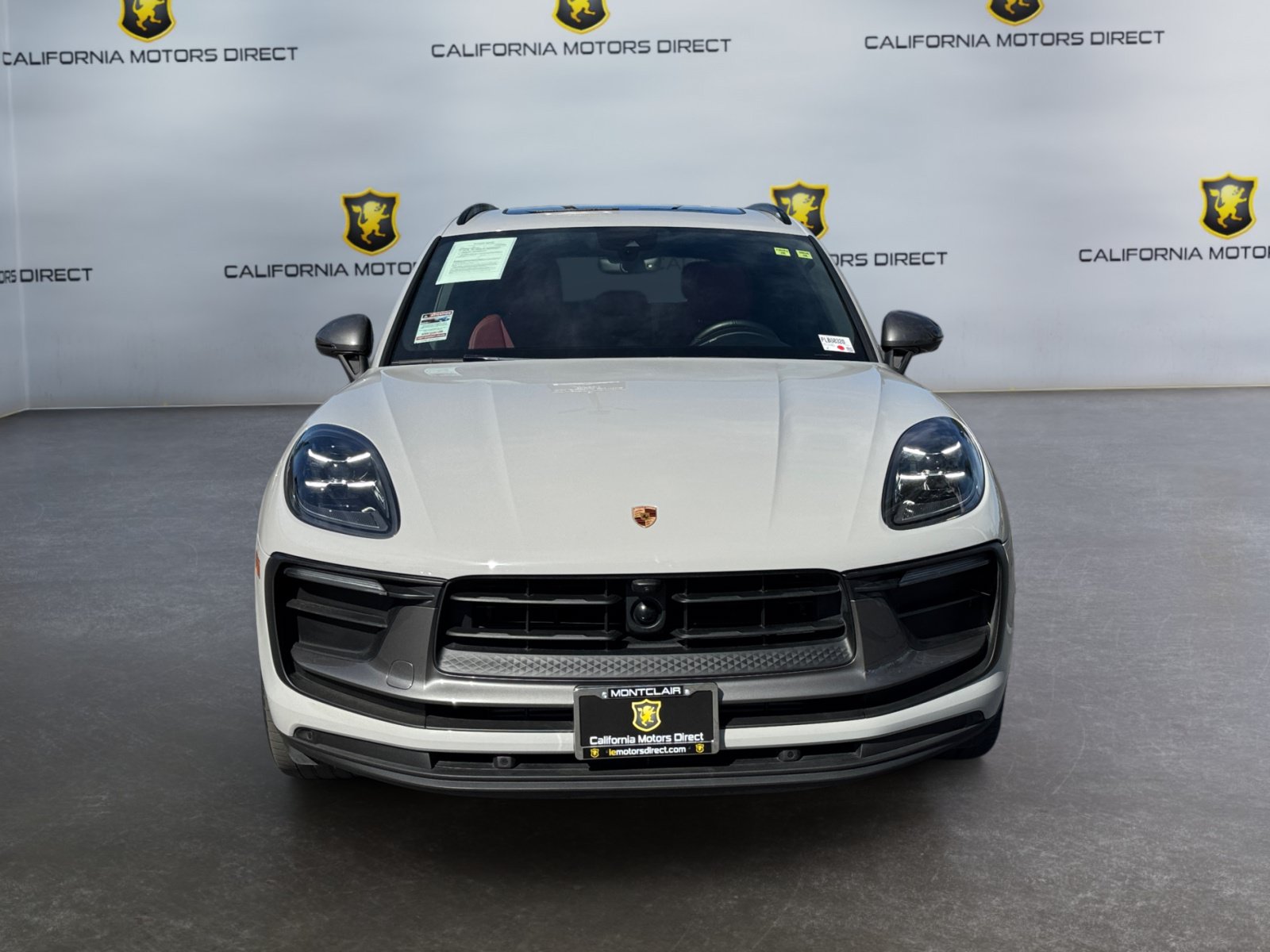 Used 2023 Porsche Macan AWD/4WD image 8