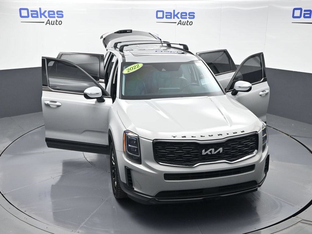 Certified 2022 Kia Telluride EX w/ EX Premium Package AWD/4WD image 61