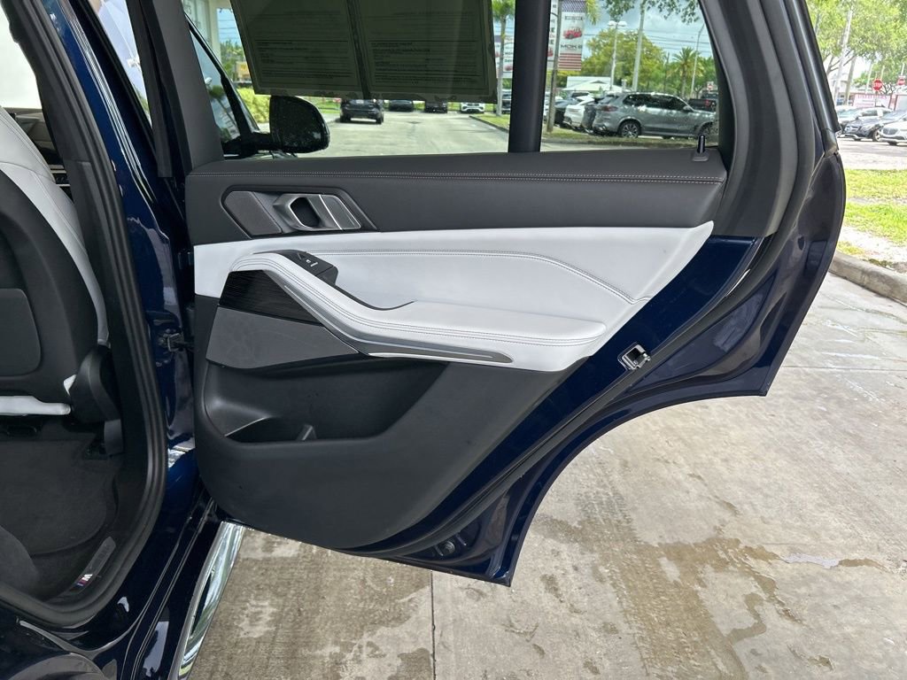 Used 2024 BMW X5 xDrive40i w/ M Sport Package image 37