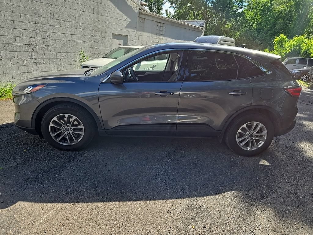 Used 2022 Ford Escape SE FWD image 10