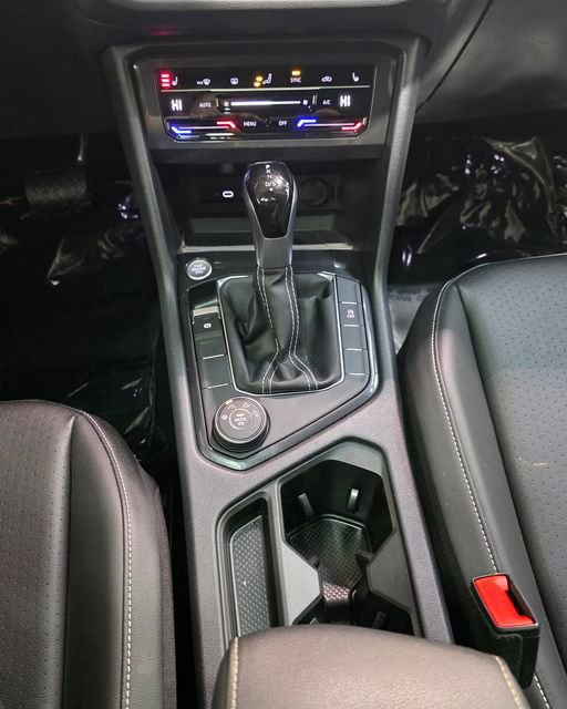 Certified 2023 Volkswagen Tiguan SE w/ Panoramic Sunroof Package image 23